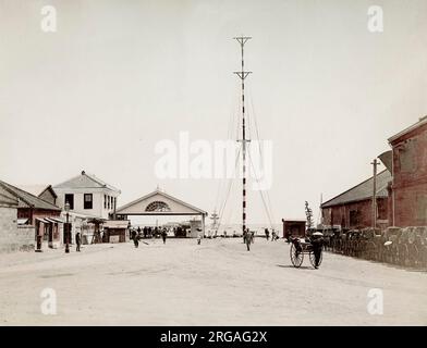 Vintage 19. Jahrhundert Fotografie Japan - Wharf, Yokohama Stockfoto