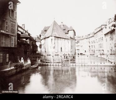 Vintage 19. Jahrhundert Foto: Palais de L'Isle, altes Gefängnis, Anncey. Malerisches mittelalterliches Schloss & Gefängnis in der Mitte des Thiou Kanals, jetzt ein Kunst & Geschichte Museum. Stockfoto