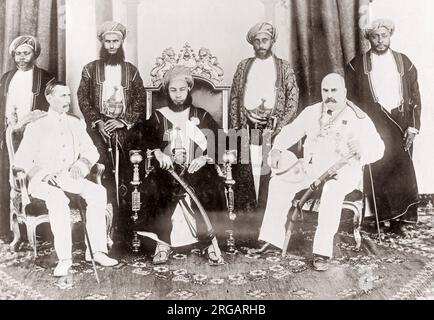 1890 Hamad bin Thuwaini von Sansibar und Britische Beamte Stockfoto