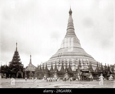 Shwe Dagon Pagode, Ragoon, Yangon, Myanmar, Myanmar, 1880 Stockfoto