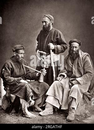 Standards, Stamm aus dem Norden von Pakistan, Indien, Nord-westlichen und östlichen Afghanistan, c 1880 Stockfoto