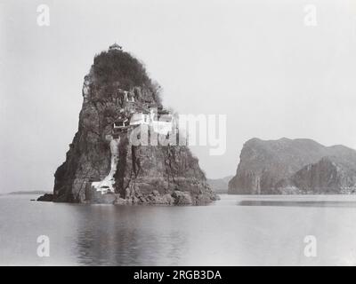 Ende des 19th. Jahrhunderts Foto: Little Orphan Rock, Yangztze River, Susong, Anqing, Anhui Provinz China Stockfoto
