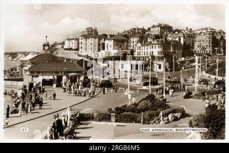Anfahrt Zum Pier, Bournemouth, Dorset. Stockfoto