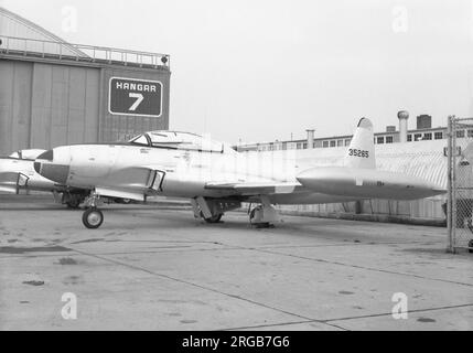 Lockheed T-33A 53-5265, eingelagert, vor der Auslieferung an die Hellenische Luftwaffe. Stockfoto