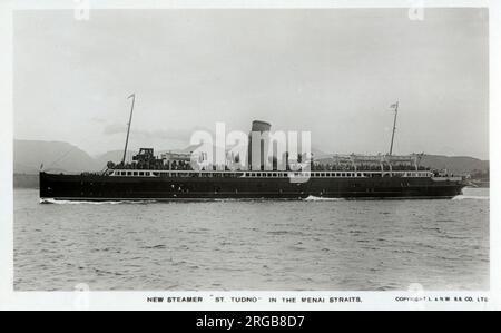 Steamship TS St Tudno von Liverpool and North Wales Steamship Company (LNWSC), ein Unternehmen für Vergnügungsfahrten mit Sitz in Liverpool. 1963 als Schrott verkauft. In der Menai-Straße kurz nach dem Einstieg in den Dienst. Stockfoto