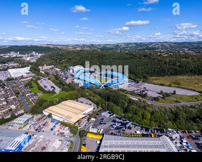 Das John SmithÕs Stadion, Heimat von Huddersfield Town während des Carabao-Cup-Spiels Huddersfield Town vs Middlesbrough at John Smith's Stadium, Huddersfield, Großbritannien, 8. August 2023 (Foto von Ryan Crockett/News Images) Stockfoto