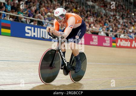 Jeffrey Hoogland aus den Niederlanden tritt während des sechsten Tages der UCI-Radweltmeisterschaft 2023 beim Sir Chris Hoy Velodrome in Glasgow im Elite 1km Time Trial Final für Männer an und gewinnt die Goldmedaille. Foto: Dienstag, 8. August 2023. Stockfoto