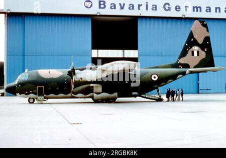 Eleniki Polemiki Aeroporia — Lockheed C-130H Hercules 748 (Eleniki Polemiki Aeroporia — Hellenic Air Force) Stockfoto