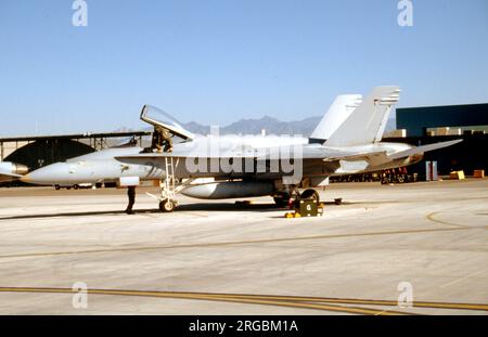 United States Marine Corps - McDonnell Douglas F/A-18C-28-MC Hornet. Stockfoto