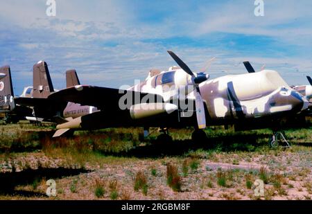 United States Army - Grumman OV-1C Mohawk 61-2710 (msn 53C), am Luftwaffenstützpunkt Davis-Monthan zur Lagerung und Entsorgung. Stockfoto