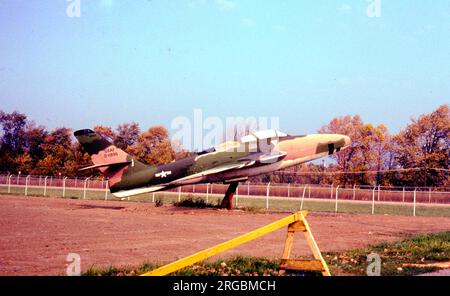 Republic RF-84F-10-RE Thunderflash 51-1986, ausgestellt mit Michigan ANG im Selfridge Military Air Museum, Michigan. Stockfoto