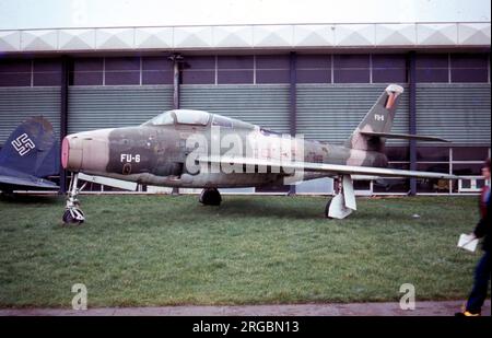 Republic F-84F-51-RE Thunderstreak FU-6 (ex 52-7133), im Historic Aircraft Museum, Flughafen Southend. Stockfoto