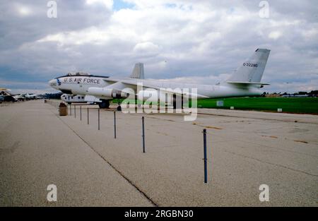 Boeing JB-47E-111-BW Stratojet 53-2280 (msn 4501093), ausgestellt im Nationalmuseum der USAF am Luftwaffenstützpunkt Wright-Patterson. Stockfoto