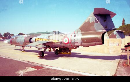 Aeronautica Militare Italiano - Lockheed F-104S ASA Starfighter MM6918 / RS-06 (msn 1218), vormals der RSV, im März 1998 am Luftwaffenstützpunkt Grosseto. (Aeronautica Militare Italiano - Italienische Luftwaffe) Stockfoto