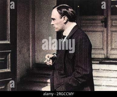 Michail Iwanowitsch Tereschenko, russischer Politiker und Finanzier, hier im August 1917 gesehen. In diesem Jahr wurde er zum Finanzminister der russischen provisorischen Regierung und dann zum Außenminister ernannt. Später in diesem Jahr wurde er wegen politischer Differenzen verhaftet und inhaftiert. Er floh 1918 und floh nach Norwegen und später nach Frankreich. Stockfoto