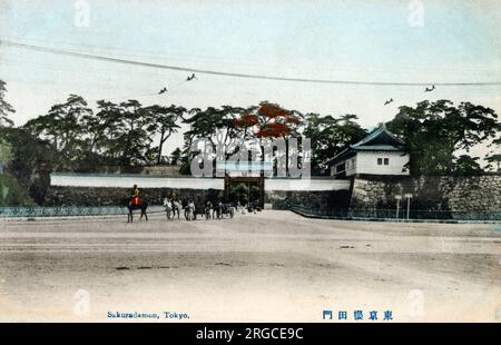 Japan - Sakuradamon (das Sakurada-Tor), Tokio - ein Tor des Kaiserpalastes und der Ort des Sakuradamon-Vorfalls im Jahr 1860. Stockfoto