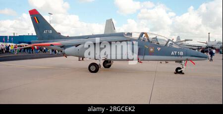 Force aerienne belge - Dassault-Breguet-Dornier Alpha Jet 1B AT-18 (msn B18-1067), am Luftwaffenstützpunkt Valkenburg im September 1997. (Force Aerienne Belge - Belgische Luchtmacht - Belgische Luftwaffe). Stockfoto