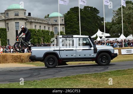 INEOS Grenadier Quartermaster, Dougie Lampkin, First Glance, eine Gelegenheit, neue Modelle und Konzeptfahrzeuge aus neuen und etablierten Werkstätten zu sehen Stockfoto