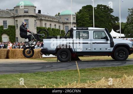 INEOS Grenadier Quartermaster, Dougie Lampkin, First Glance, eine Gelegenheit, neue Modelle und Konzeptfahrzeuge aus neuen und etablierten Werkstätten zu sehen Stockfoto