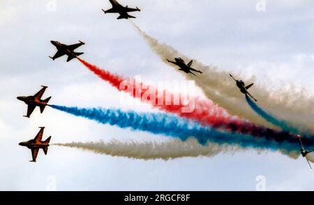 Republic of Korea Air Force - Kai T-50B Golden Eagle, vom 239. Fluggeschwader „Black Eagles“, auf einer britischen Flugschau im Juni-Juli 2012. Stockfoto