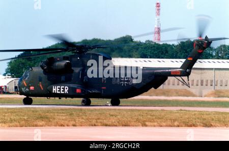 Heeresflieger - VFW-Sikorsky CH-53G 84+36 (msn V65-034, Modell S-65C-1), von MTHR-25 bei der Royal International Air Tattoo - RAF Fairford 29. Juli 2006. (Heeresflieger - Deutsche Armee Luftfahrt). Stockfoto