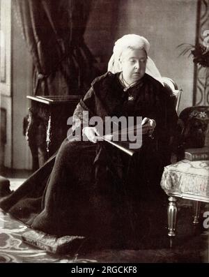 Queen Victoria wurde im Januar 1897 von Alexander Bassano im Osborne House auf der Isle of Wight fotografiert Stockfoto