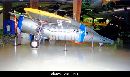 Grumman F4F-3 Wildcat 3872 (msn ), im National Museum of Naval Aviation, Pensacola, FL, lieh an 892 NAS Royal Navy während seiner Arbeit in Norfolk, VA, 18. Juli 1942. Zurück an USN am 12. September 1942. Am 17. August 1943 im Lake Michigan abgestürzt und in den frühen 1990er Jahren geborgen. Stockfoto