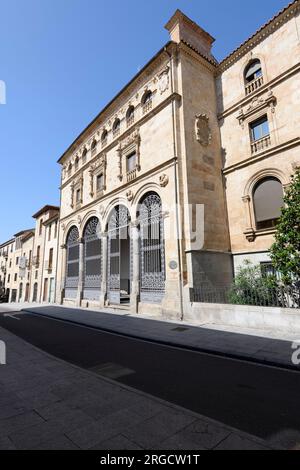 Fachada del palacio de la Salina realizado en Salamanca por el arquitecto renacentista Gil de Hontañon Stockfoto