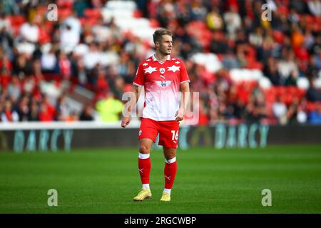 Oakwell Stadium, Barnsley, England - 8. August 2023 Andrew Dallas (16) of Barnsley - während des Spiels Barnsley gegen Tranmere Rovers, EFL Cup, 2023/24, Oakwell Stadium, Barnsley, England - 8. August 2023 Kredit: Arthur Haigh/WhiteRosePhotos/Alamy Live News Stockfoto