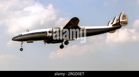 Lockheed C-121C Super Constellation HB-RSC (msn 4175, ex N73544, ex 54-0156), betrieben vom Breitling Team. Stockfoto