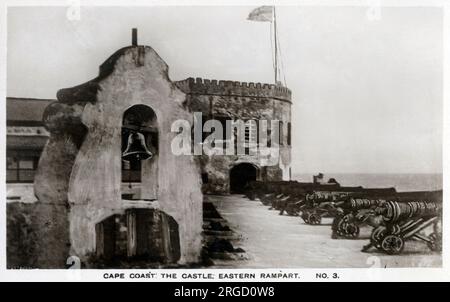 Ghana, Westafrika - Kapküste - das östliche Schloss Rampart - eines von etwa vierzig „Sklavenburgen“, oder große kommerzielle Festungen, erbaut an der Goldküste Westafrikas Stockfoto