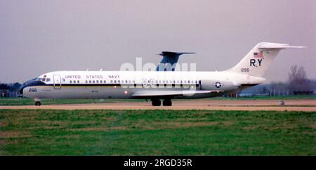 United States Navy - McDonnell Douglas C-9B Skytrain II 161266 „City of Dallas“ (MSN 48137 / 982, z. B. Stockfoto