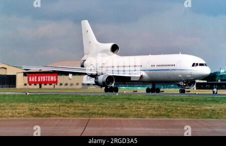 Royal Air Force - Lockheed L-1011 TriStar KC.1 ZD948 (msn 1157), auf der RAF Fairford im Herbst 2005, während der Instandsetzung der Piste bei der RAF Brize Norton. Stockfoto