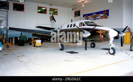 United States Army – Beechcraft U-21A Ute 67-18099 (MSN LM-95, Modell A90 King Air) Stockfoto