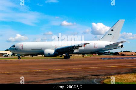 Japanische Luftwaffe - Boeing KC-767J 07-3603 (msn 34433) vom 404. Hikotai, auf der RAF Fairford für die Royal International Air Tattoo am 10. Juli 2014. Stockfoto