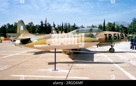 Hellenic Air Force - Lockheed T-33A-5-LO Shooting Star 58519 (msn 580-1568, ex 58-0519 , Buzz Nummer TR-519), im Hellenic AF Museum, Dekelia ab, Athen Stockfoto