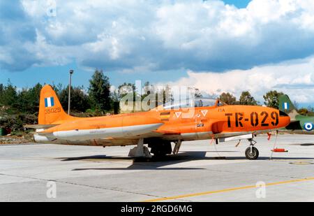 Hellenic Air Force - Lockheed T-33A-1-LO Shooting Star 35029 (msn 580-8368, ex 53-5029 Buzz Number TR-029), Souda bat ab, Kreta. Stockfoto