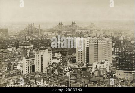 Blick auf die Queensboro Bridge vom Times Tower, New York, USA Stockfoto