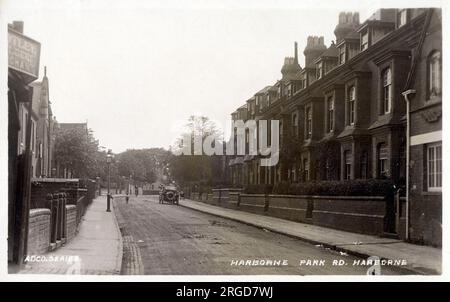 Harborne Park Road (Blick in Richtung High Street), Harborne, Südwest-Birmingham Stockfoto