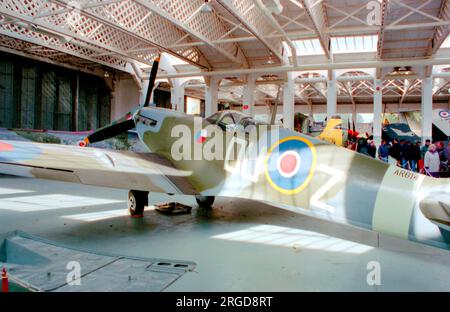 Supermarine Spitfire Mk VC G-BUWA Stockfoto