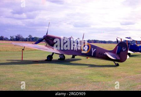 Supermarine Spitfire „AR474“ / „RF-Y“ in fiktiven Markierungen für eine Filmproduktion. Stockfoto