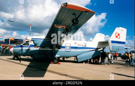 Polnische Luftwaffe - PZL-Mielec M-28RM Bryza-1R 1022 (msn AJG001-01), im September 1997 am Marinestützpunkt Valkenburg. Stockfoto