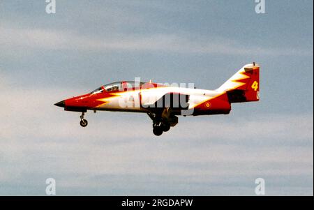 Fuerza Aerea Espanola - CASA C-101EB Aviojet E.25-52 / 79-34 / '4' (msn EB01-52-053 ), des Patrulla Ãguila (Eagle Patrol) Aerobatic-Teams,. (Fuerza Aerea Espanola - Spanische Luftwaffe) Stockfoto