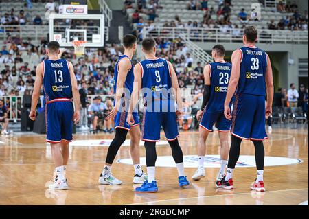 Athen, Lombardei, Griechenland. 8. Aug. 2023. Serbische Nationalmannschaft beim Aegean Acropolis Tournament zwischen Griechenland und Serbien im Oaka Stadium am 8. August 2023 in Athen, Griechenland. (Kreditbild: © Stefanos Kyriazis/ZUMA Press Wire) NUR REDAKTIONELLE VERWENDUNG! Nicht für den kommerziellen GEBRAUCH! Stockfoto