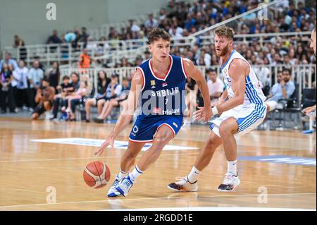 Athen, Lombardei, Griechenland. 8. Aug. 2023. 7 BOGDAN BOGDANOVIC von Serbien während des Aegean Acropolis Tournament zwischen Griechenland und Serbien am 8. August 2023 im Oaka-Stadion in Athen, Griechenland. (Kreditbild: © Stefanos Kyriazis/ZUMA Press Wire) NUR REDAKTIONELLE VERWENDUNG! Nicht für den kommerziellen GEBRAUCH! Stockfoto