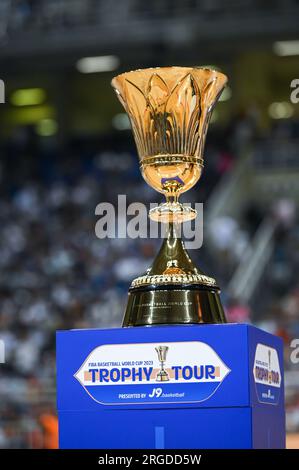 Athen, Lombardei, Griechenland. 8. Aug. 2023. Die Naismith-Trophäe beim Aegean Acropolis Tournament zwischen Griechenland und Serbien im Oaka-Stadion am 8. August 2023 in Athen, Griechenland. (Kreditbild: © Stefanos Kyriazis/ZUMA Press Wire) NUR REDAKTIONELLE VERWENDUNG! Nicht für den kommerziellen GEBRAUCH! Stockfoto