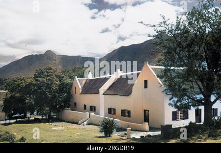 Häuser im niederländischen Kolonialstil, erbaut im frühen 19. Jahrhundert in Stellenbosch, Südafrika. Stockfoto