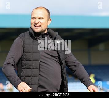 Mourneview Park, Lurgan, County Armagh, Nordirland, Vereinigtes Königreich. 05 Aug 2023. Sports Direct Premiership – Glenavon 0 Glentoran 1, Premiere der Saison. Irischer Football-Manager, Glentoran-Manager Warren Feeney. Stockfoto