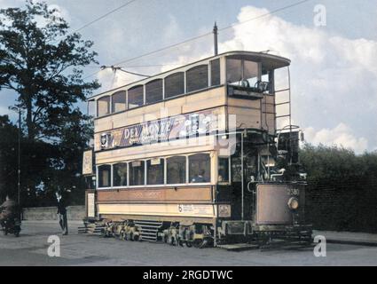 Ein Trolley-Bus von London Transport nach Hampton Court. Stockfoto