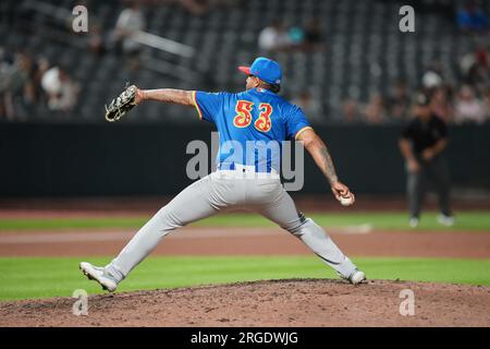 August 5 2023: Der Pitcher von El Paso Jake Sanchez (53) wirft während des Spiels mit El Paso Chihuahuas und Salt Lake Bees im Smiths Field in Salt Lake Ut. David Seelig/Cal Sport Medi Stockfoto